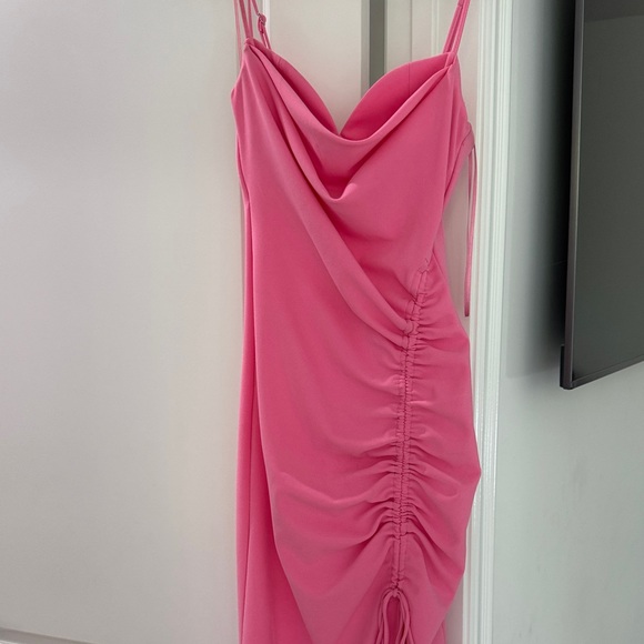 Zara Dresses & Skirts - Zara vibrant Pink dress